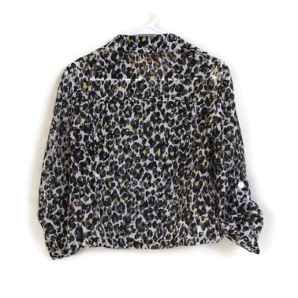 Ruby Rd. Animal Print Cropped Blouse. 3/$25 - Picture 2 of 5